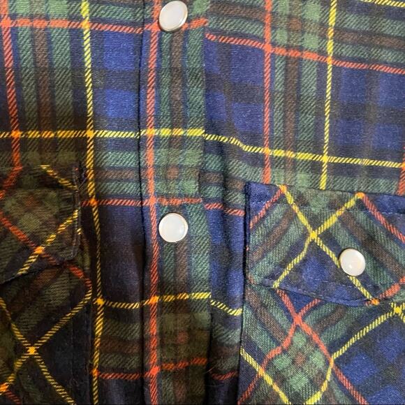 Passport Plaid Button Up Blouse Navy Blue Pearl Snap Buttons Medium - Picture 2 of 4